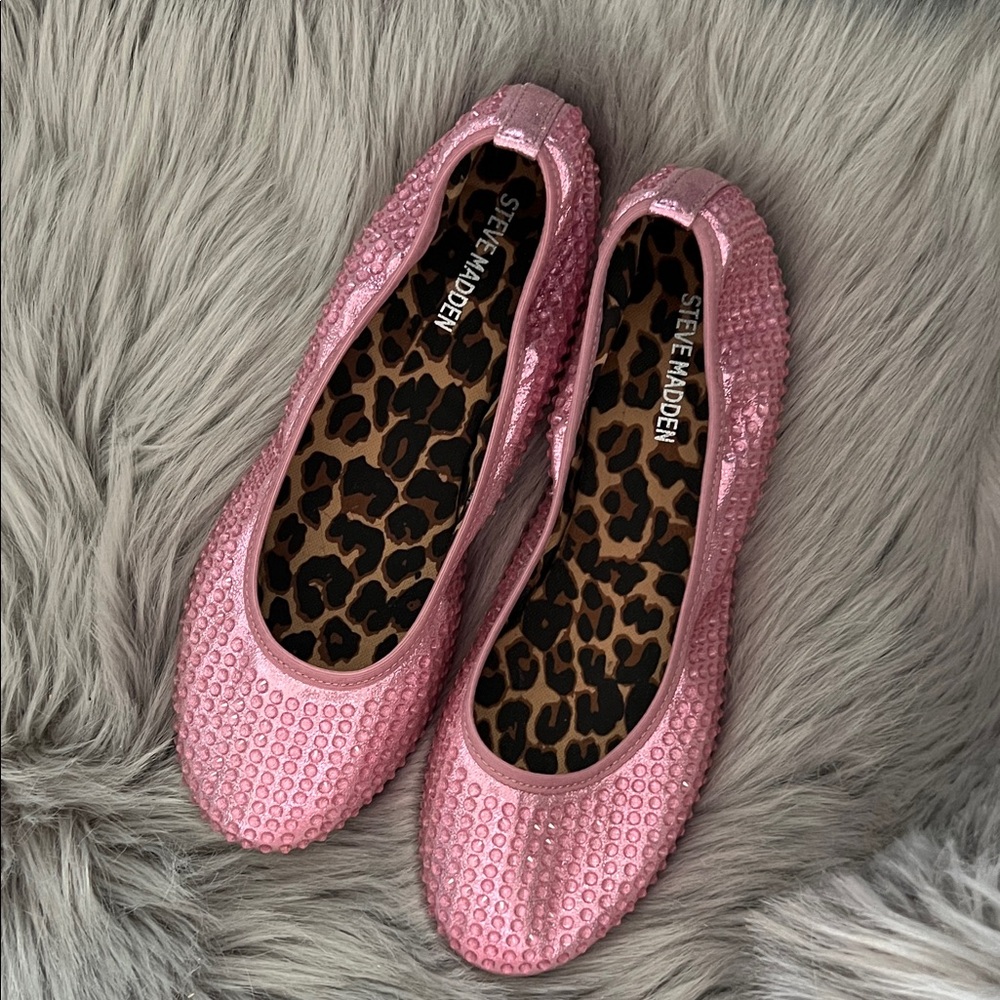 NWOT Steve Madden Pink Rhinestone Ballet Flats with Leopard Insole sz 4
